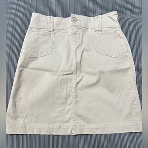 Old navy khaki skirt stretch size 2
